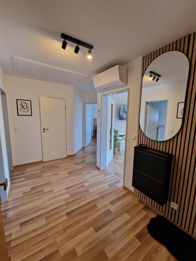 C4S Come4Stay Altoetting - 3-Zi Whg I Zentrale Lage I Parkplatz I Balkon I Wifi I Smarttv I 1 Kingsize, 1 Queensize Bett I Office Arbeitsplatz I Wohnbereich Mit Couch Und Essbereich I Voll Ausgestattete Kueche I Nespresso Ngoại thất bức ảnh