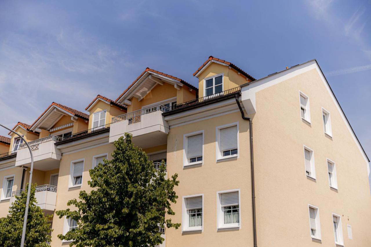 C4S Come4Stay Altoetting - 3-Zi Whg I Zentrale Lage I Parkplatz I Balkon I Wifi I Smarttv I 1 Kingsize, 1 Queensize Bett I Office Arbeitsplatz I Wohnbereich Mit Couch Und Essbereich I Voll Ausgestattete Kueche I Nespresso Ngoại thất bức ảnh