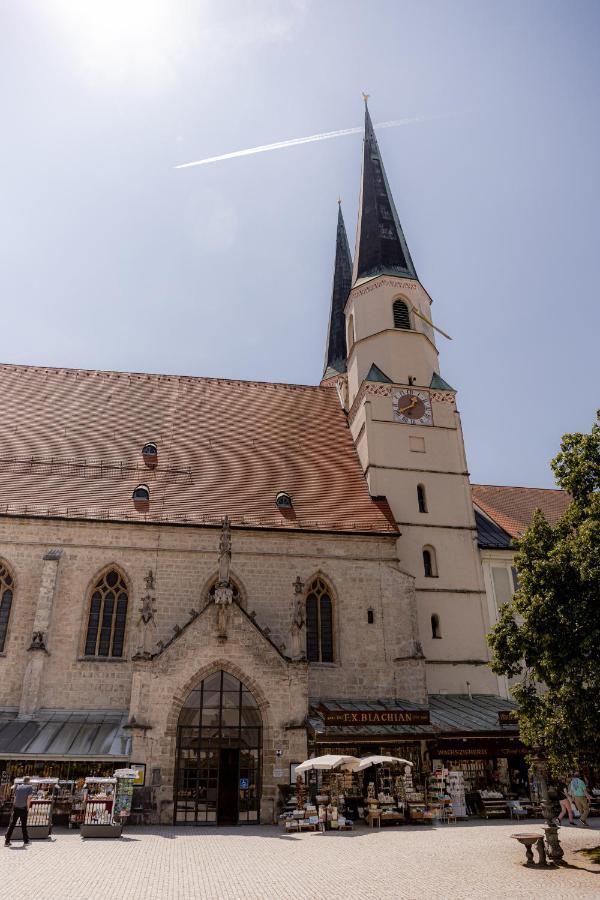 C4S Come4Stay Altoetting - 3-Zi Whg I Zentrale Lage I Parkplatz I Balkon I Wifi I Smarttv I 1 Kingsize, 1 Queensize Bett I Office Arbeitsplatz I Wohnbereich Mit Couch Und Essbereich I Voll Ausgestattete Kueche I Nespresso Ngoại thất bức ảnh